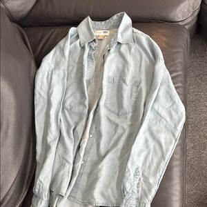 Old Navy Boyfriend Denim Shirt in Light Blue